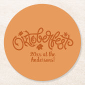 オクトーバーフェスト年名ブラウン文字オン ラウンドペーパーコースター (正面)