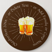 オクトーバーフェスト20xxビールグラスブラウン日が差すこと 缶バッジ (正面)