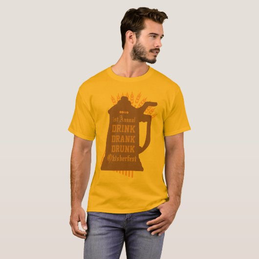 オクトーバーフェスト-あなたのパーティーのワイシャツをカスタマイズ Tシャツ (正面フル)