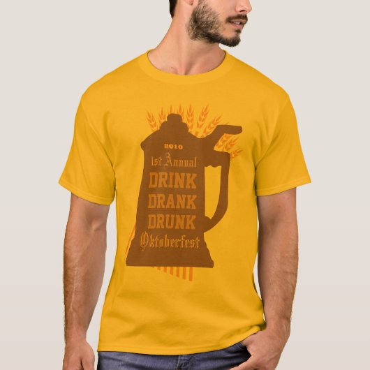 オクトーバーフェスト-あなたのパーティーのワイシャツをカスタマイズ Tシャツ (正面)