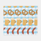 オクトーバーフェスト:ビール、プレッツェル、ソーセージパターン フリースブランケット (正面(横))