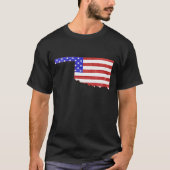 オクラホマの形をしたアメリカ国旗の愛国的なオクラホマン Tシャツ (正面)
