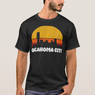 オクラホマシティーレトロサンセットスカイラインオクラホマシティー  Tシャツ