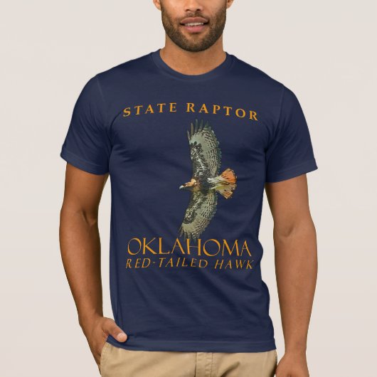 オクラホマ準州の猛禽類 アカオノスリ Tシャツ (正面)