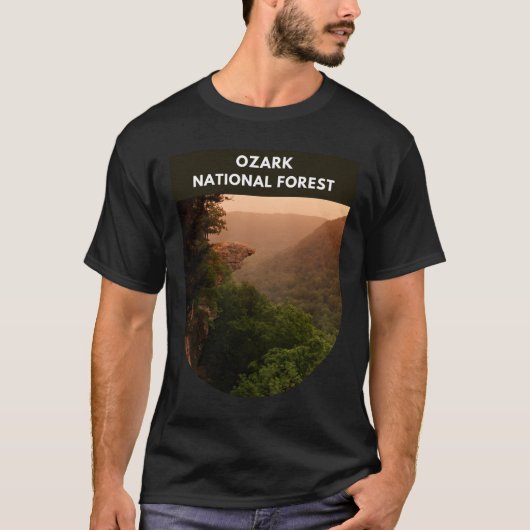 オザーク国有林 – アーカンソー Tシャツ (正面)