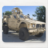 オシュコシM-ATV マウスパッド (正面)