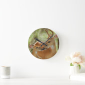 オジロ鹿の木びき台および子鹿の結合 ラウンド壁時計 (ホーム)