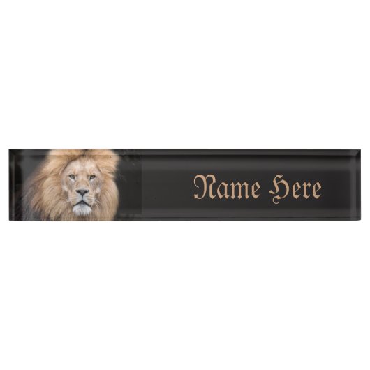 オスのライオンのクローズアップのポートレート デスクネームプレート (正面)