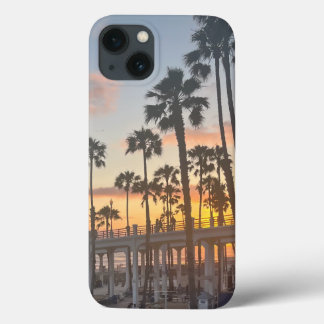 オセアンサイドカリフォルニアサンセットのヤシの木 iPhone 13ケース