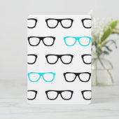 オタクっぽい青い眼鏡の結婚式招待状 招待状 (スタンド正面)