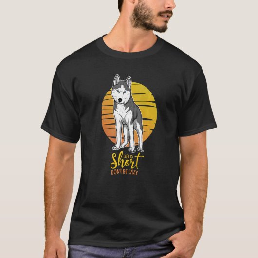 オタクフスキードッグヴィンテージ4 Tシャツ (正面)