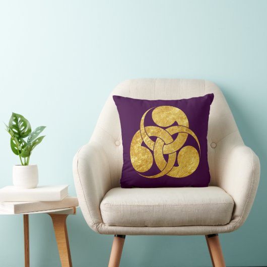 オタマジャクシの月曜日のフェイクな金ゴールドの日本のな武士の一族 クッション (椅子)