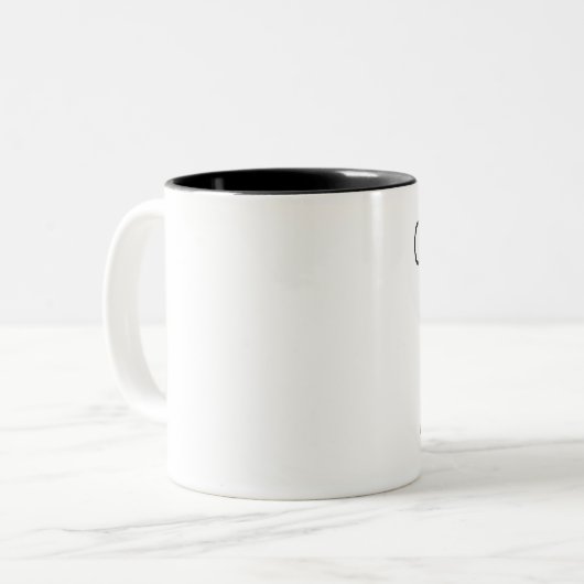 オックスフォードのコンマ。 ちょうどそれを使用して下さい。 マグ (正面左)