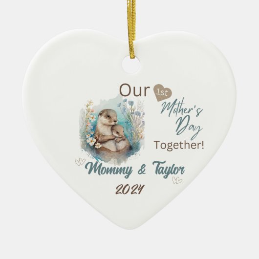 オッターとベビー、私たちの最初の母の日の一緒に セラミックオーナメント (正面)