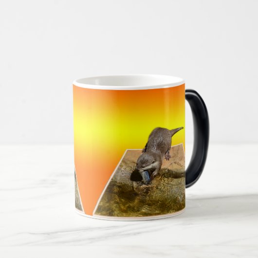 **「オッターポップアウト:川よくはしゃぐの生活を覗き見る」** モーフィングマグカップ (正面右)