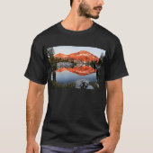 オットウェイ湖の夕日の下 – Yosemite Tシャツ (正面)