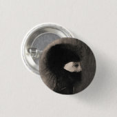 オディロン・レドン。アーマー。ダークウーマン顔。象徴主義 缶バッジ (正面&裏面)