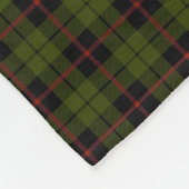 オディーアーミーグリーン格子黒ストライプ赤 フリースブランケット (角)