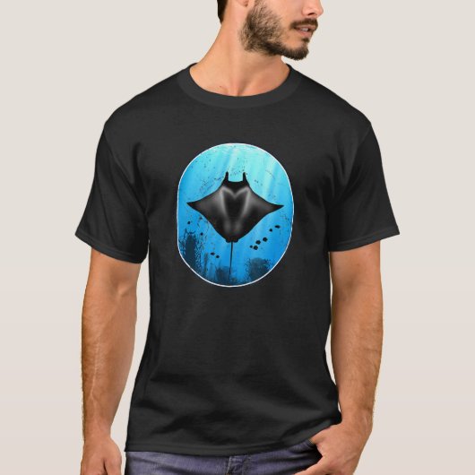 オニイトマキエイと魚 Tシャツ (正面)