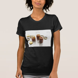 オニオンパイナップルチャツニーの食材と調合 Tシャツ