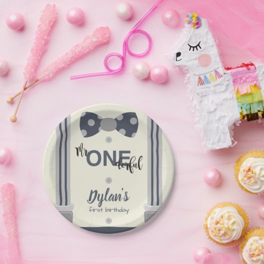 オネダーフル海軍とグレーの蝶ネクタイ ペーパープレート (パーティー)