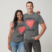 オハイオにいる人は私を愛している Tシャツ (ユニセックス)