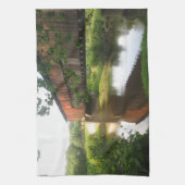 オハイオ州の屋根付橋および流れ キッチンタオル (縦)