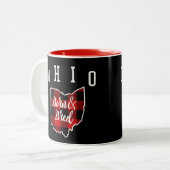 オハイオ州の生まれ、繁殖させた故郷の赤い格子縞の国 ツートーンマグカップ (正面左)