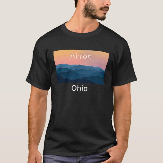 オハイオ州アクロン 山の夕日 故郷 Tシャツ (正面)