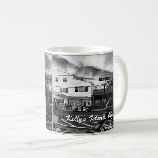オハイオ州ケリー島通り写真マグカップ コーヒーマグカップ (正面右)