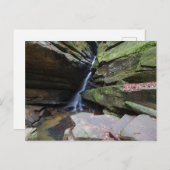 オハイオ州ホッキングヒルズの壊れた岩の滝 ポストカード (正面/裏面)