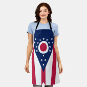 オハイオ州旗 エプロン (着用した状態)