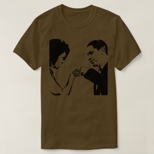 オバマの拳バンプを大きく言う Tシャツ (デザイン正面)