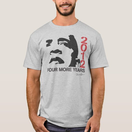 オバマ4つのより多くの年のワイシャツ Tシャツ (正面)