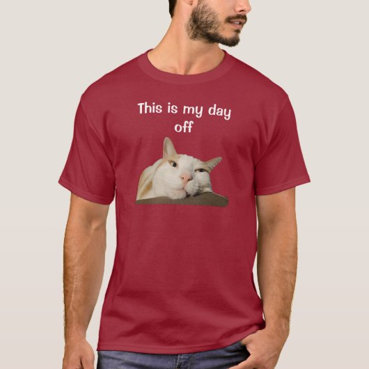 オフの日 猫 Tシャツ (正面)