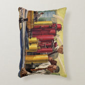 オフィスで作業する設計者、ヴィンテージビジネス アクセントクッション (正面(垂直))