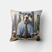 オフィスで大きな平凡なビジネスマン クッション (裏面)