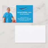 オフィスで微笑む歯科医 名刺 (正面/裏面)