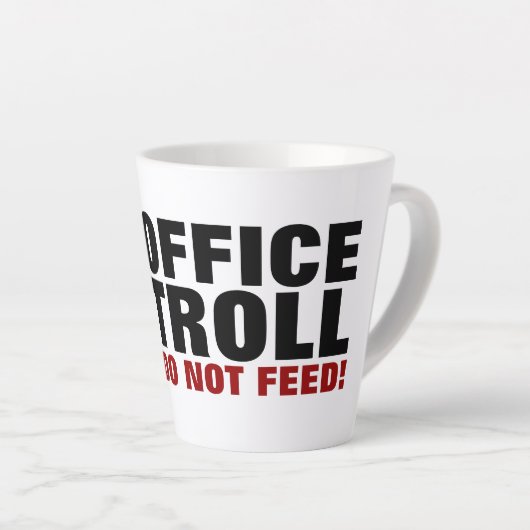オフィスのトロール食べ物を与えは!インターネットトロール漫画 カフェラテマグ (右アングル)
