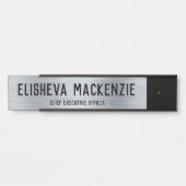 オフィスのドア名のプレート記号 – シルバーとブラック サインプレート (正面)