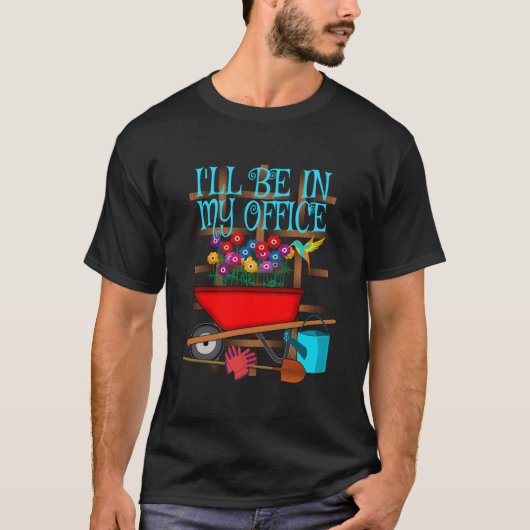 オフィスの庭で作業中 Tシャツ (正面)