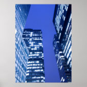 オフィスの建物・ウィンドウの焦点を外した上向き表示 ポスター (正面)
