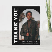 オフセットアーチ ブラック＆ホワイト 4 枚の写真 卒業 サンキューカード (正面)