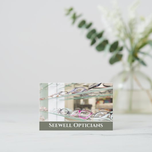 オプティクス&オプトマイトリストビジネスカード。 名刺 (スタンド正面)