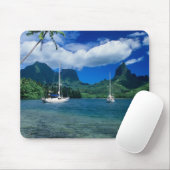 オプノフ湾に錨を下ろした民間ヨット マウスパッド (マウス)