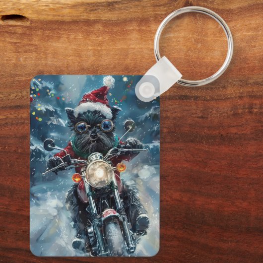 オプピンシャー犬のバイク乗車 クリスマス キーホルダー (裏面)