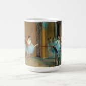 オペラ・ラ・ルーのホワイエでのリハーサル コーヒーマグカップ (中央)