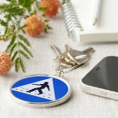 オマーン歩行者横断標識 – Muscat, Oman キーホルダー (側面)