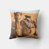 オマーン砂漠のラクダに迫る クッション (裏面)