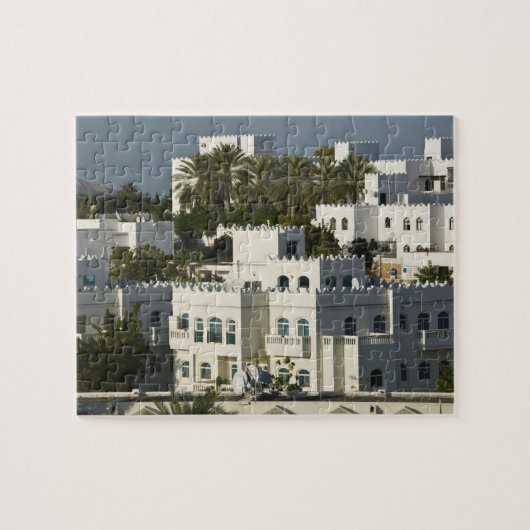 オマーン、ムスカット、クルム。クルム地区の建物 / ジグソーパズル (横)